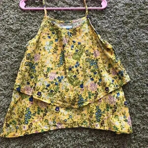 Girls cute summer tank top. Size 5. In great condition!